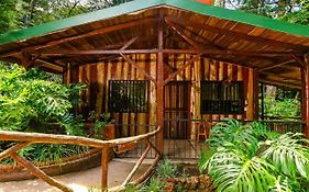 Cabañas Lunas del Poás